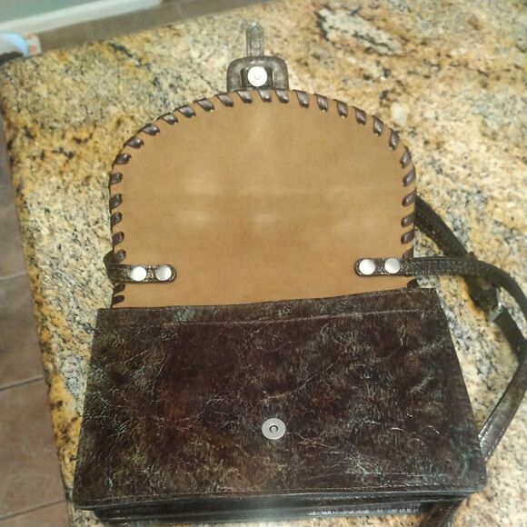 Patricia Nash tooled turquoise and brown Poppy Leather Crossbody Purse $250 EUC - Picture 3 of 12